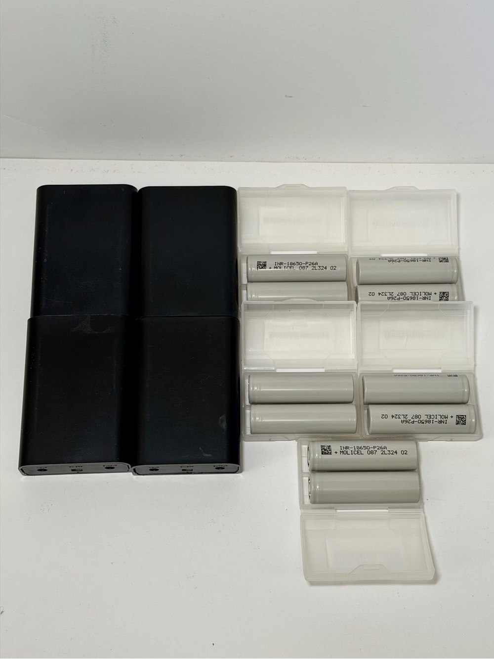 Solderless 18650 Power Bank Kit - (4) Enclosures + (10) Molicel P26A Batteries